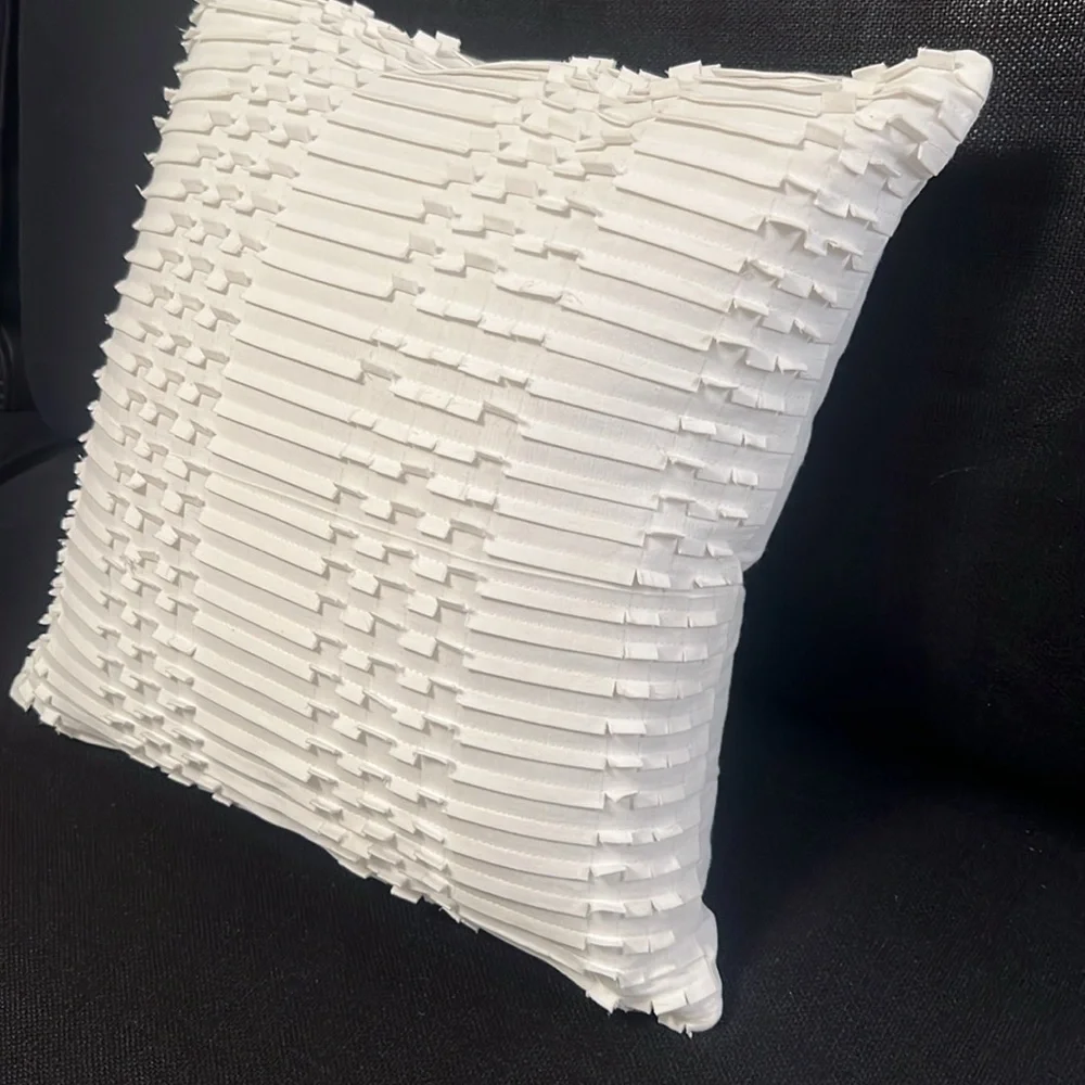 Cynthia Rowley Textured Woven Throw Pillow White 16x16